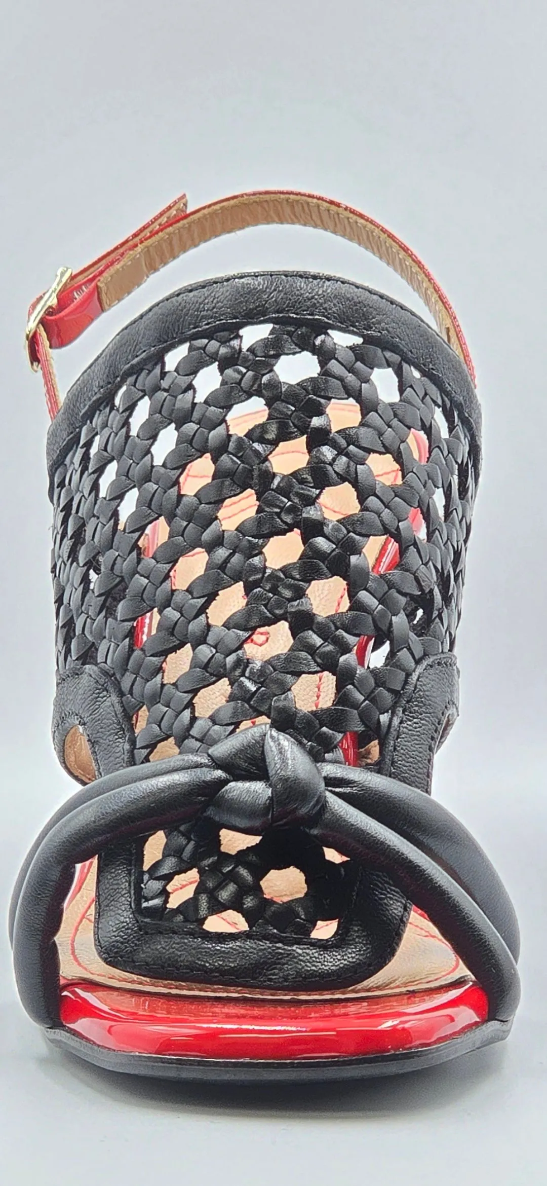 9077 Fiorangelo Sandals / Black - Red
