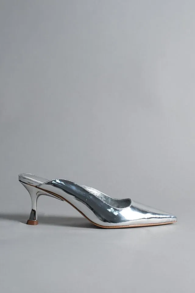 Alma Asymmetrical Leather Mule