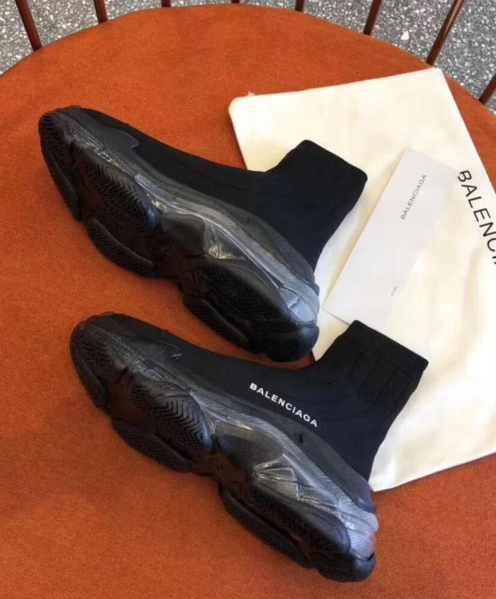 BALENCIAGA SNEAKER Instant access Local shipping options -