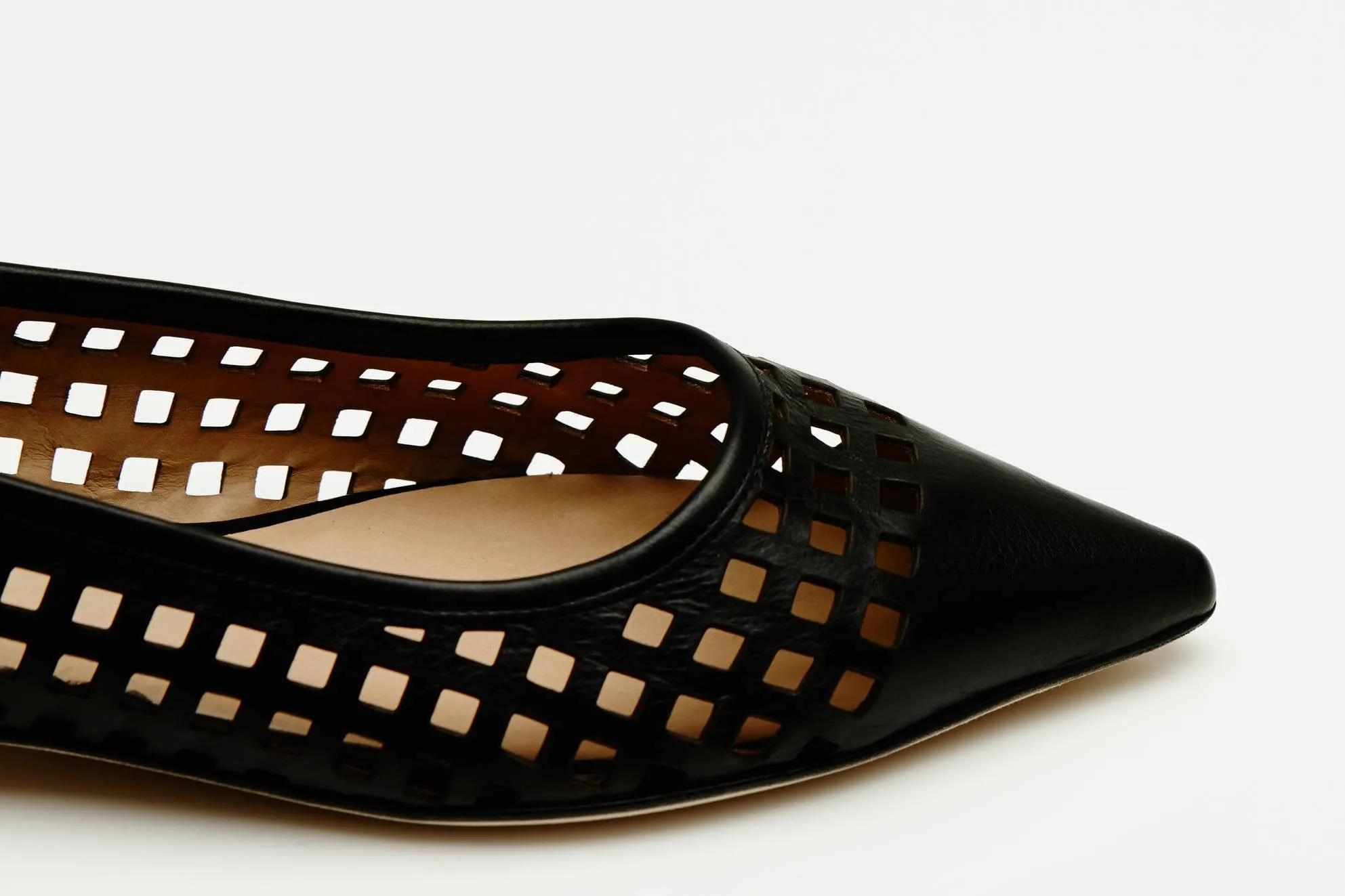 Bionic Academy Flat - Black