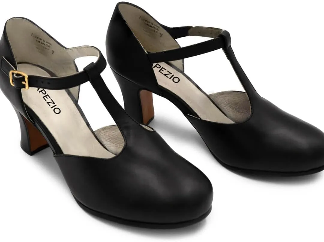 Capezio Women's Chorus Character Shoe