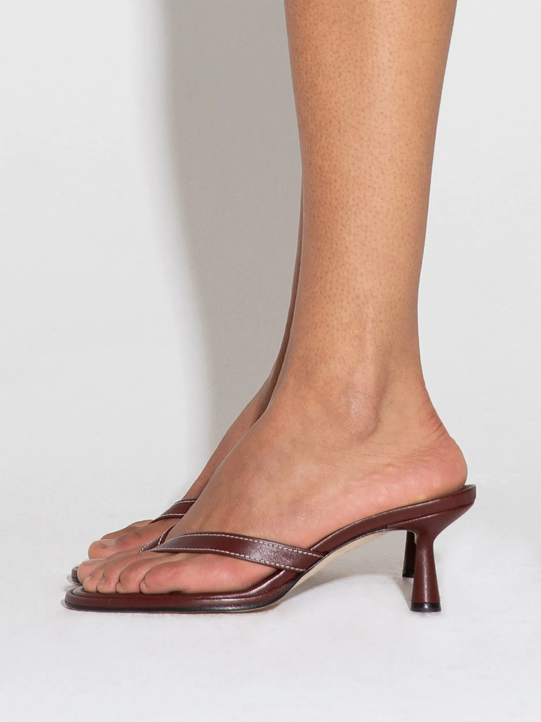 Daphne Leather Toe-Post Sandals