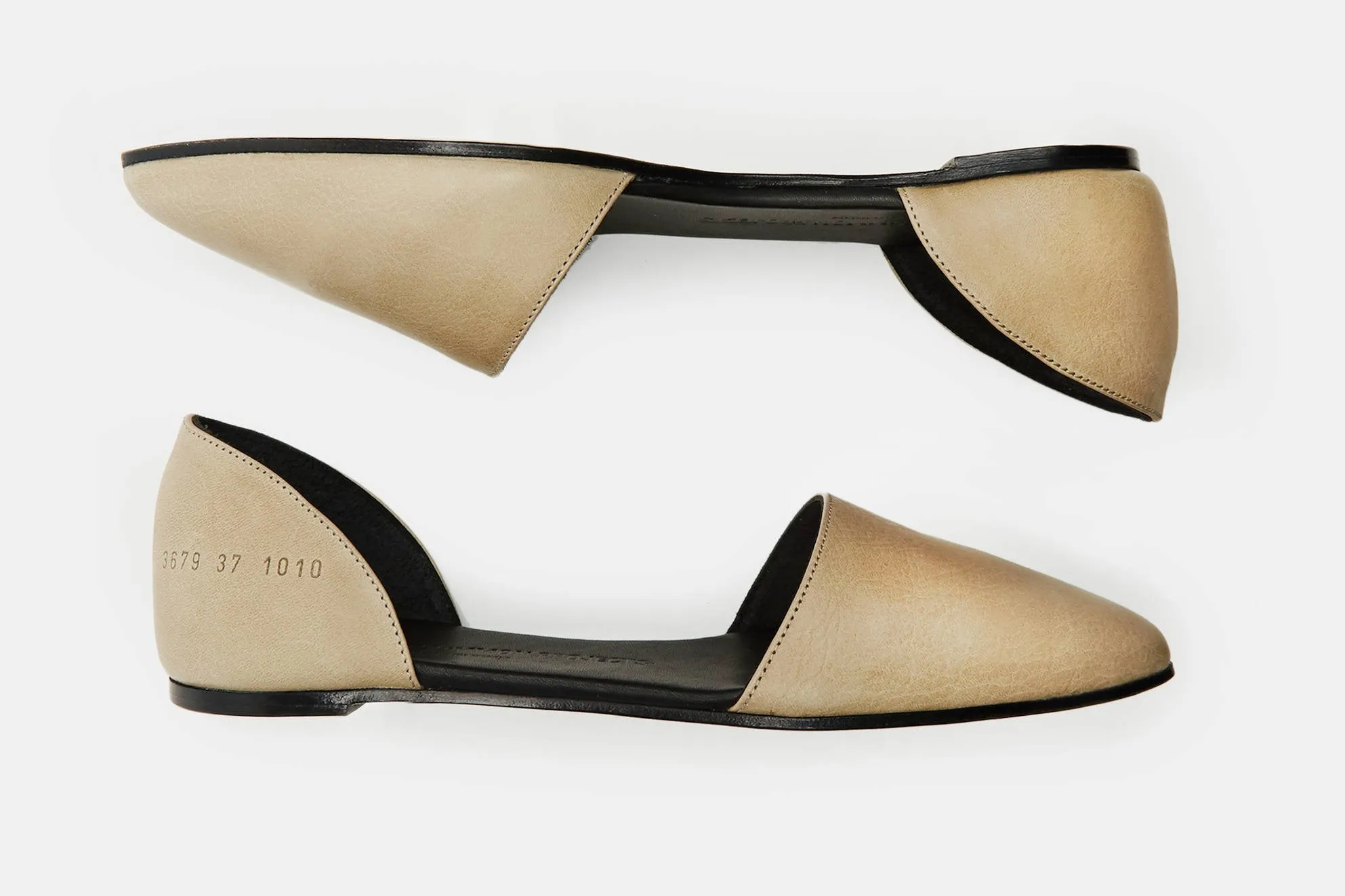 Flat Sandal in Leather - Olive