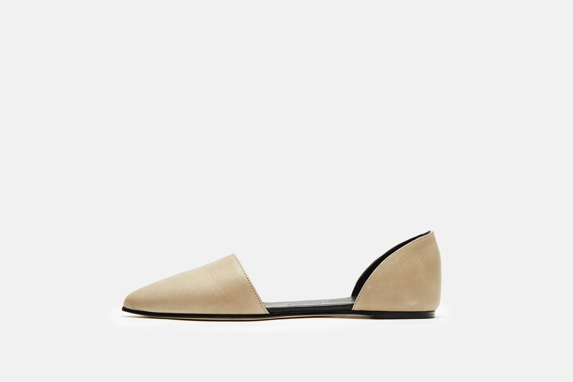 Flat Sandal in Leather - Olive