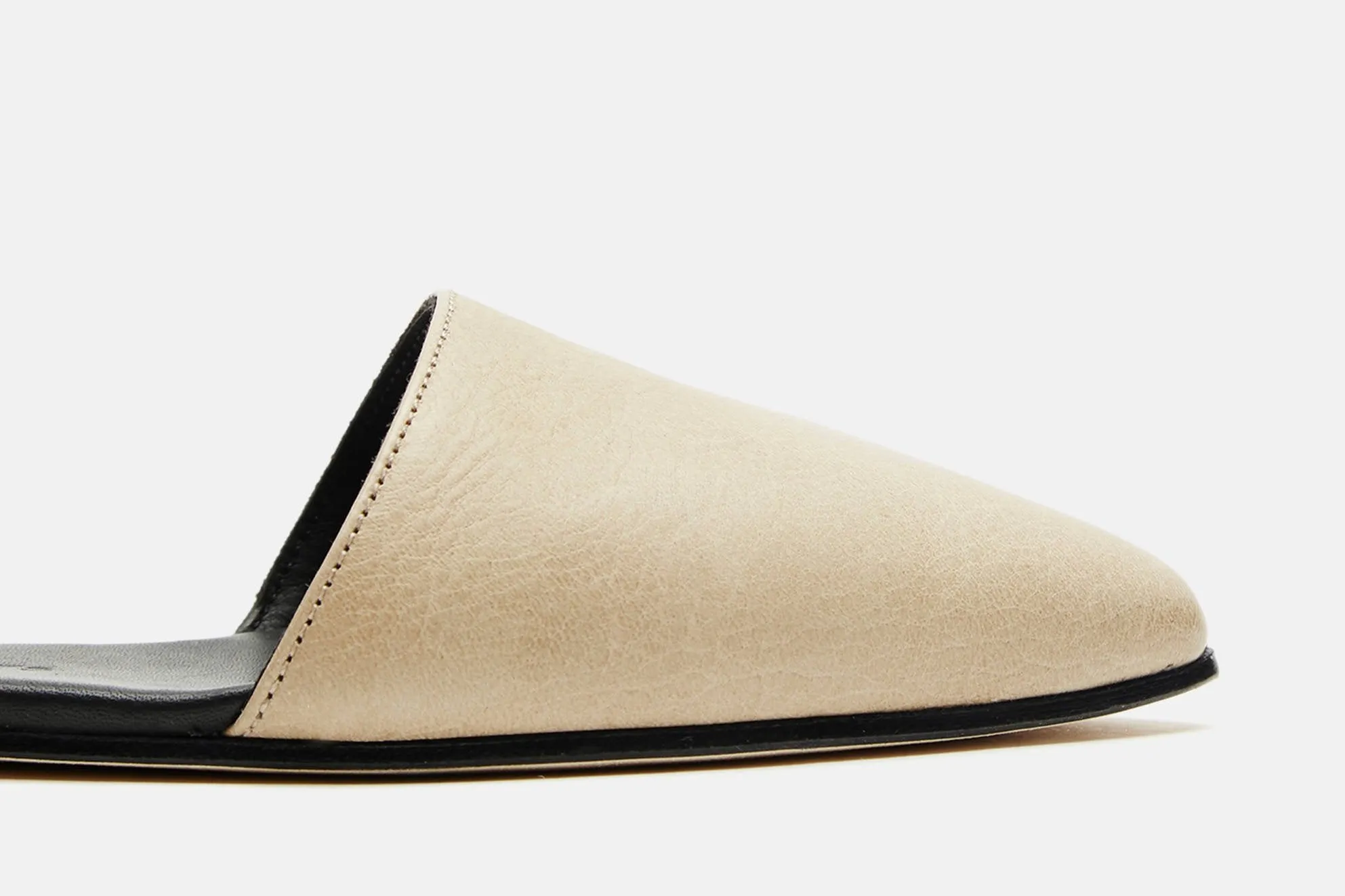 Flat Sandal in Leather - Olive