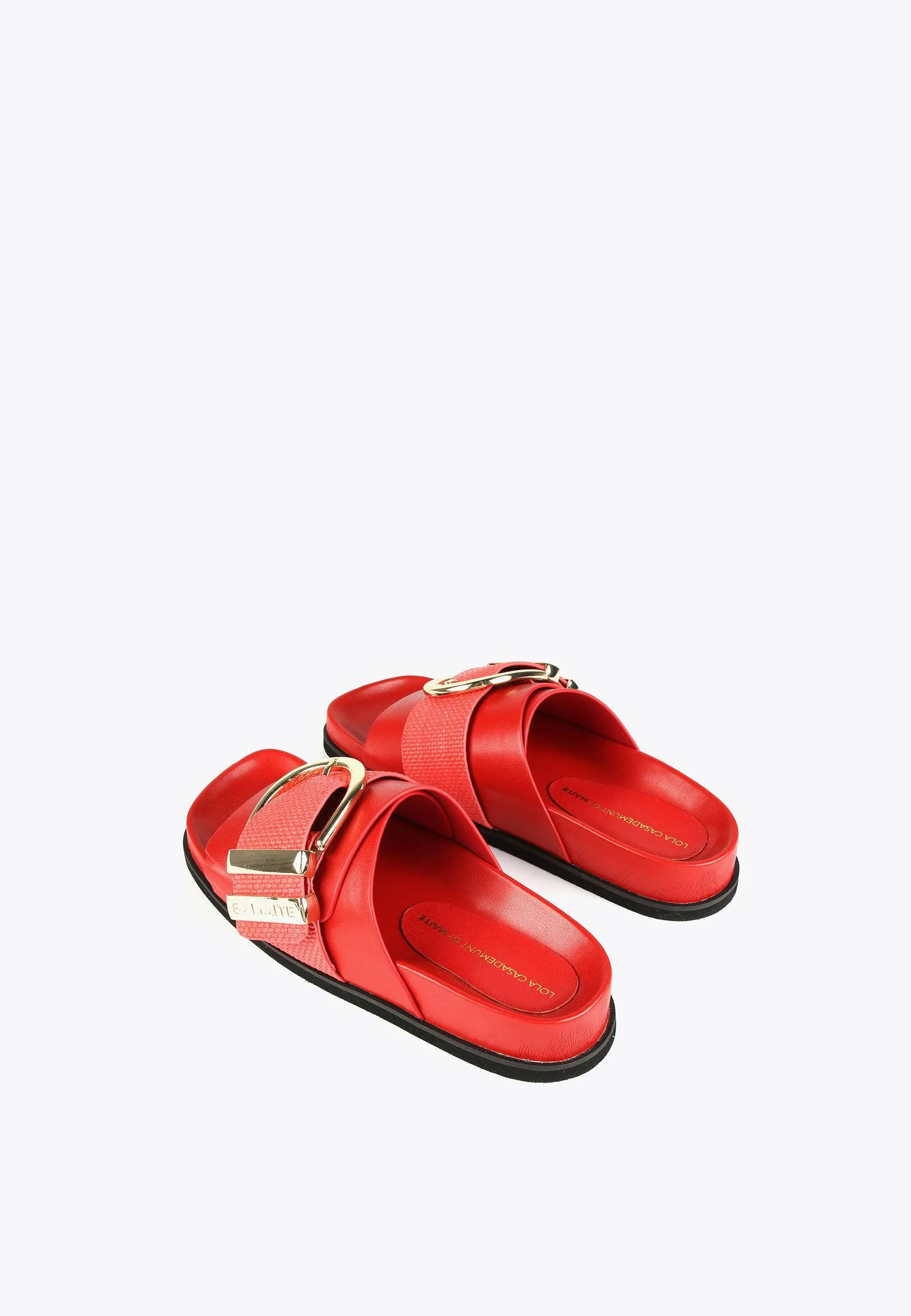 Flat sandals