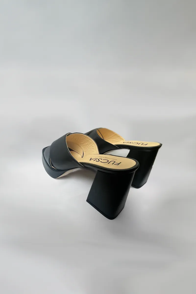 Fucsia Nappa Mule - Nero