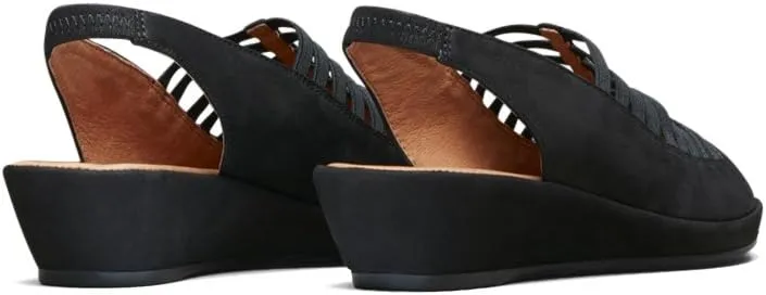 Gentle Souls by Kenneth Cole Women's Lee Wedge Sandal