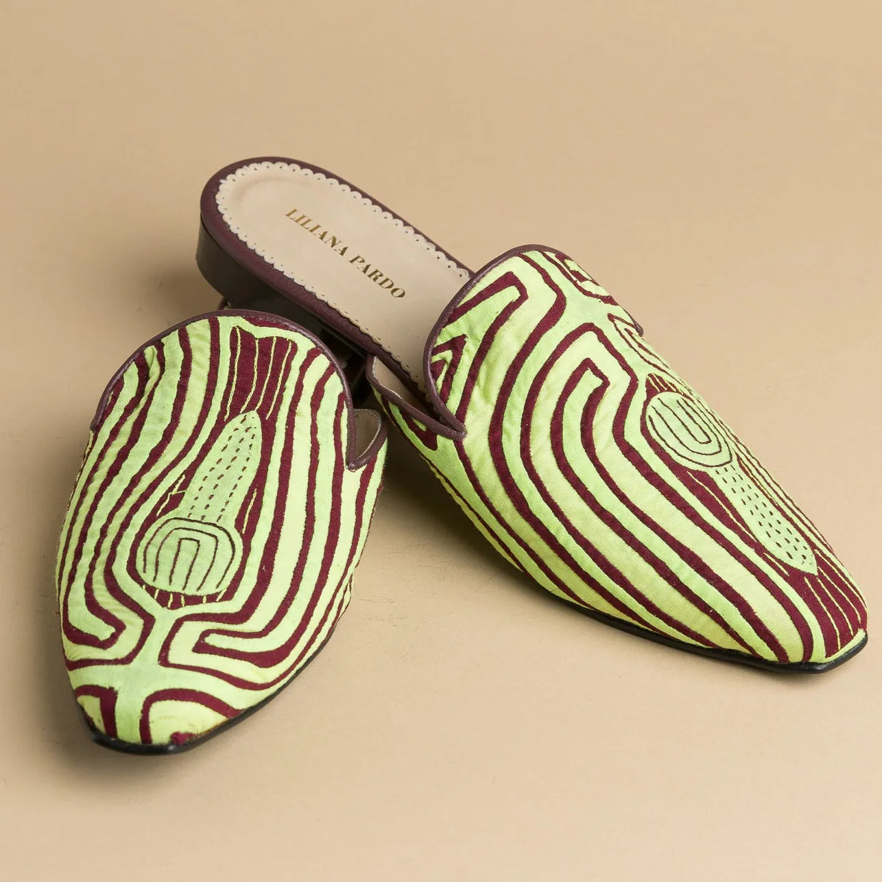Mola Mules | Wine Green