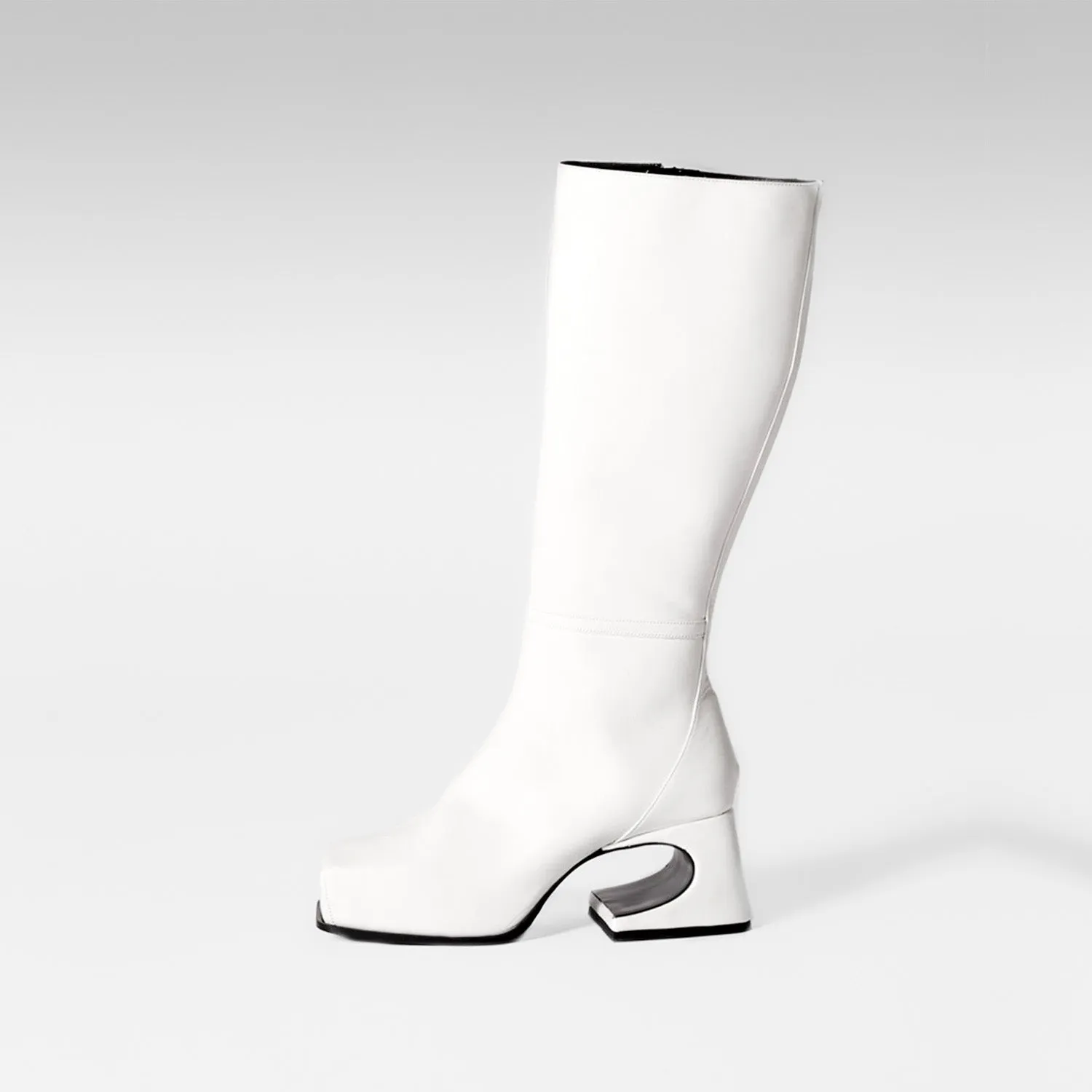 Roxy Boy In Coca White