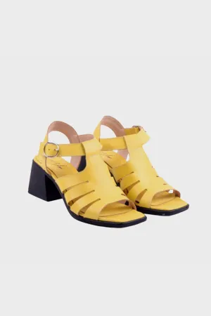 Side Slits Sandal with Buckle