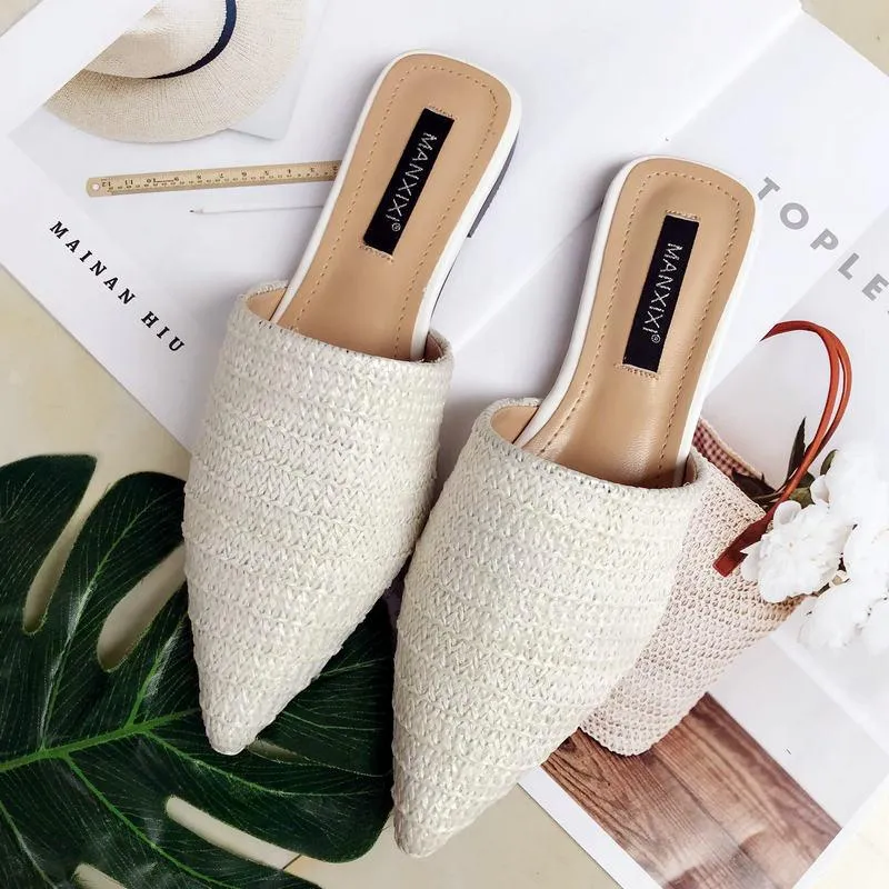 Slippers Fashion Pointed Toe Weave Mules Flat Slides Shoes