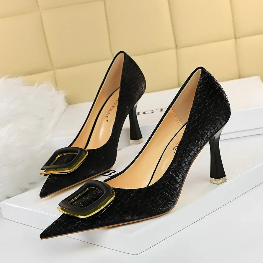 Square Buckle Stone Pattern Shoes