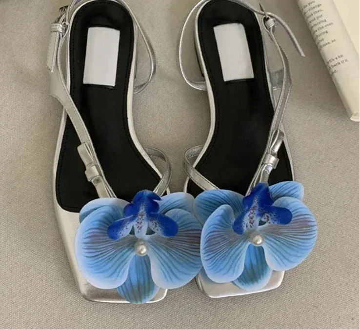 Square Toe Flowers Buckle Strap Shoes