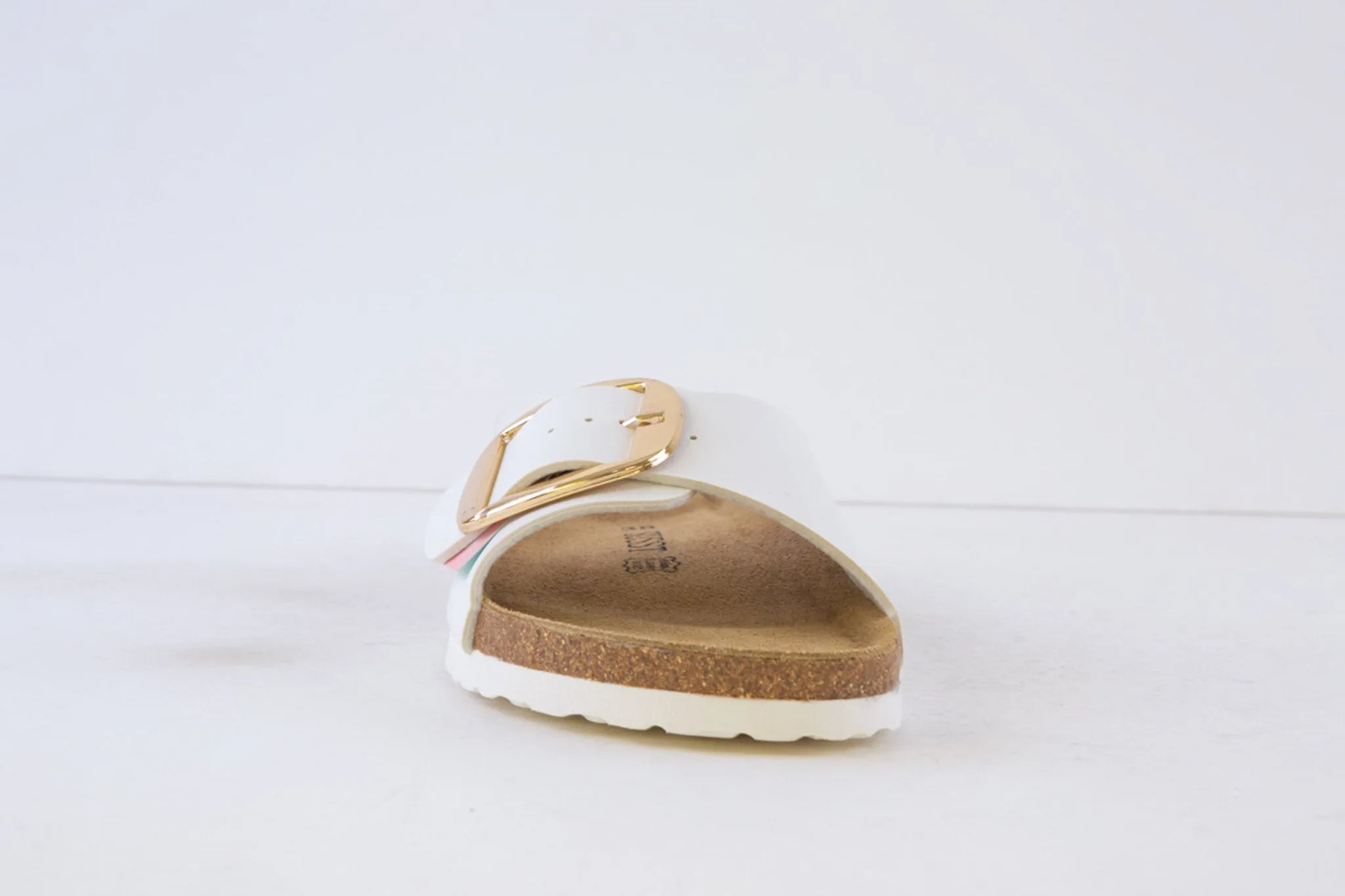 SUSST - MALTA25 FLAT BUCKLE MULE - WHITE