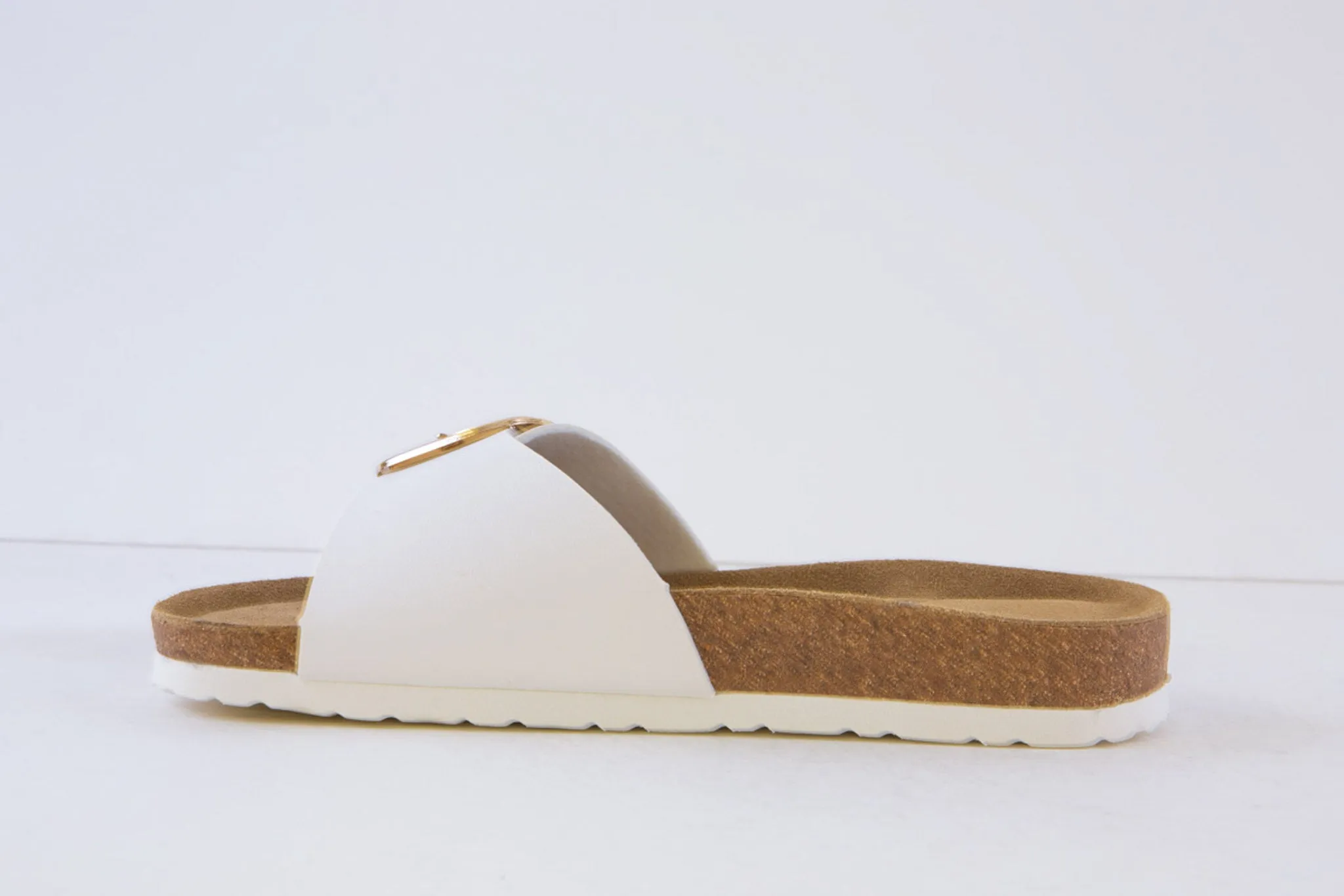 SUSST - MALTA25 FLAT BUCKLE MULE - WHITE