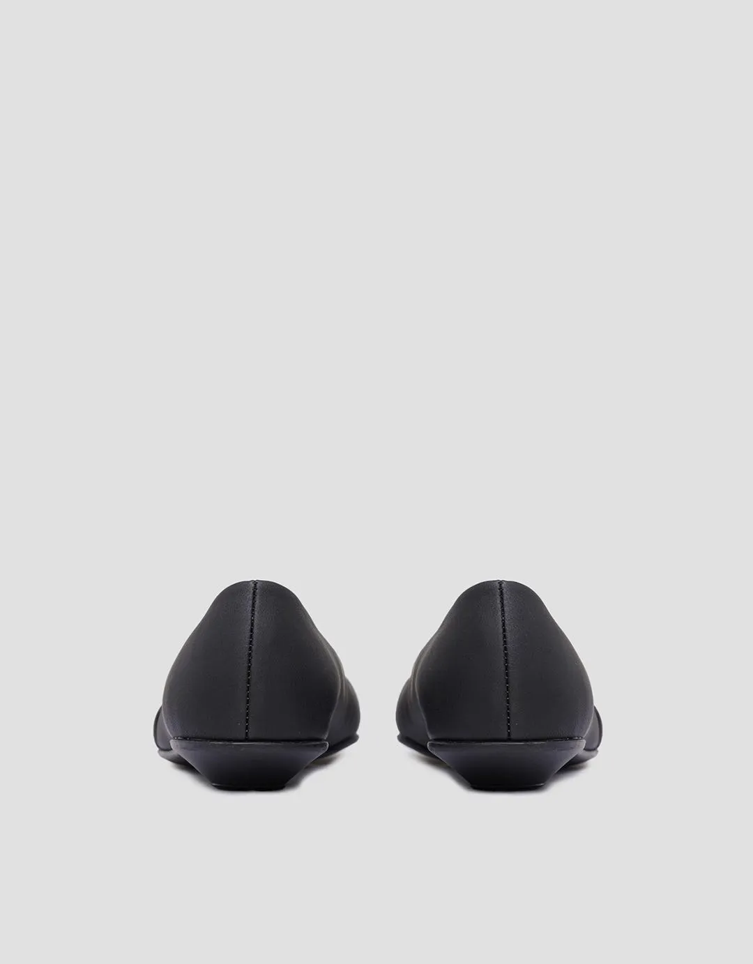 Triset Pointed Toe Sepatu Oxford Wanita
