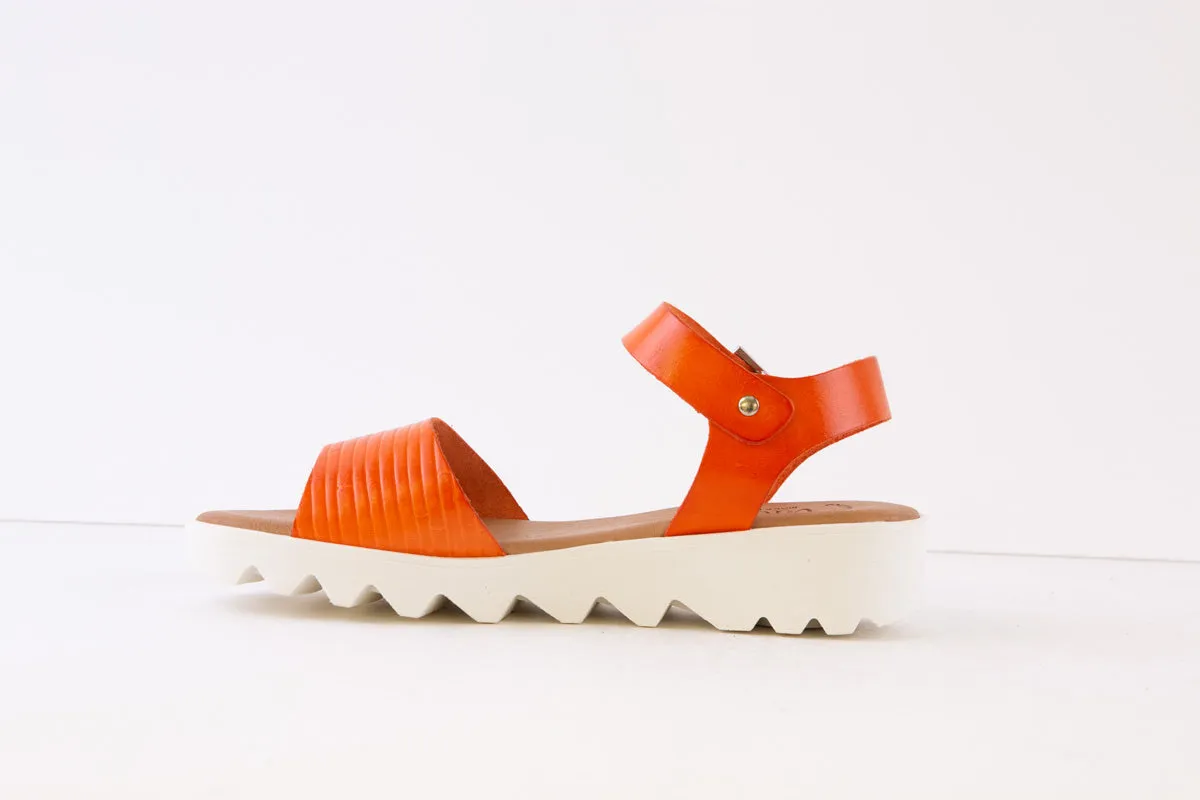 VALERIAS - 9108 FLAT BUCKLE SANDAL - ORANGE
