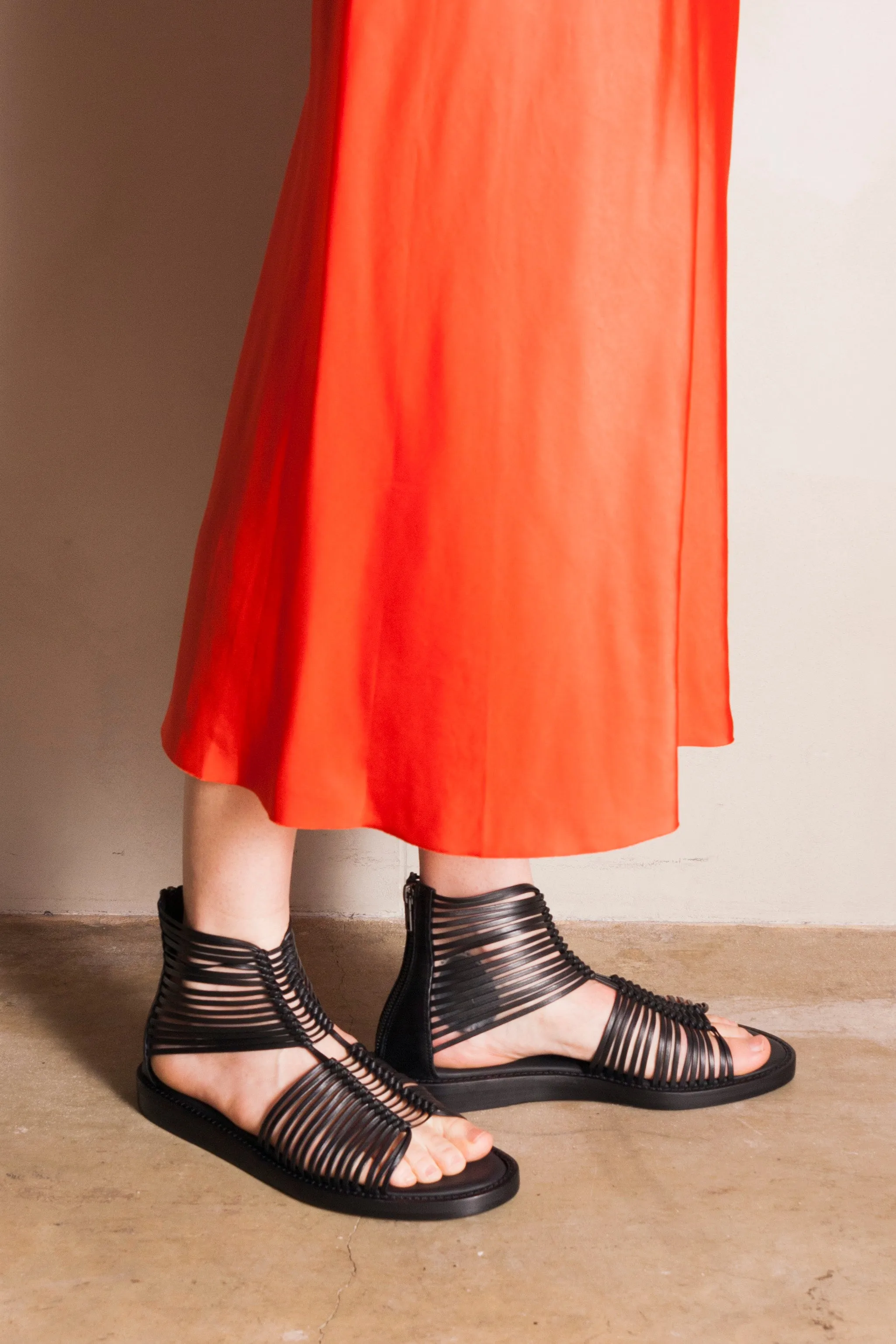 Vitello Lavato Nero Sandal