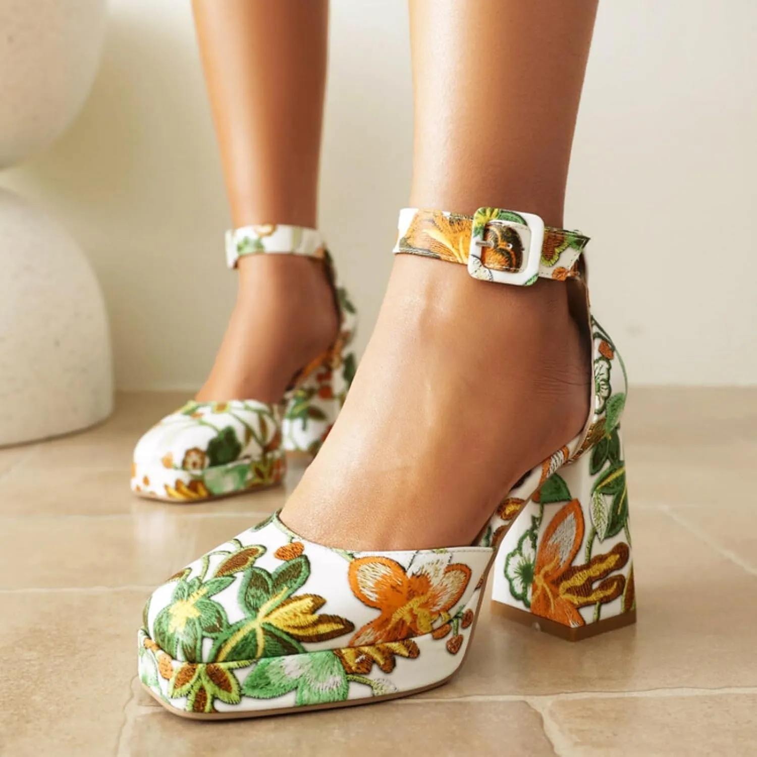 Women's Embroidery Floral Pattern Mary Janes Shoes Round Toe Low Closed Platform Chunky Block Heels Lace Up Retro Ankle Strap Wedding Party Prom Dress Pumps